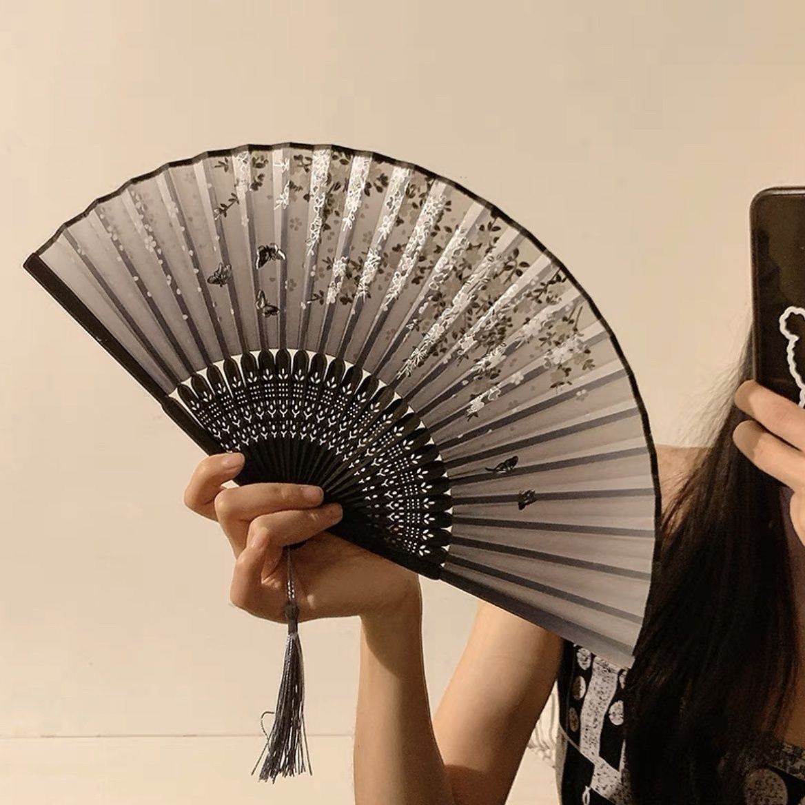 Chinese style folding small fan portable ancient Chinese style summer black bamboo fan for female